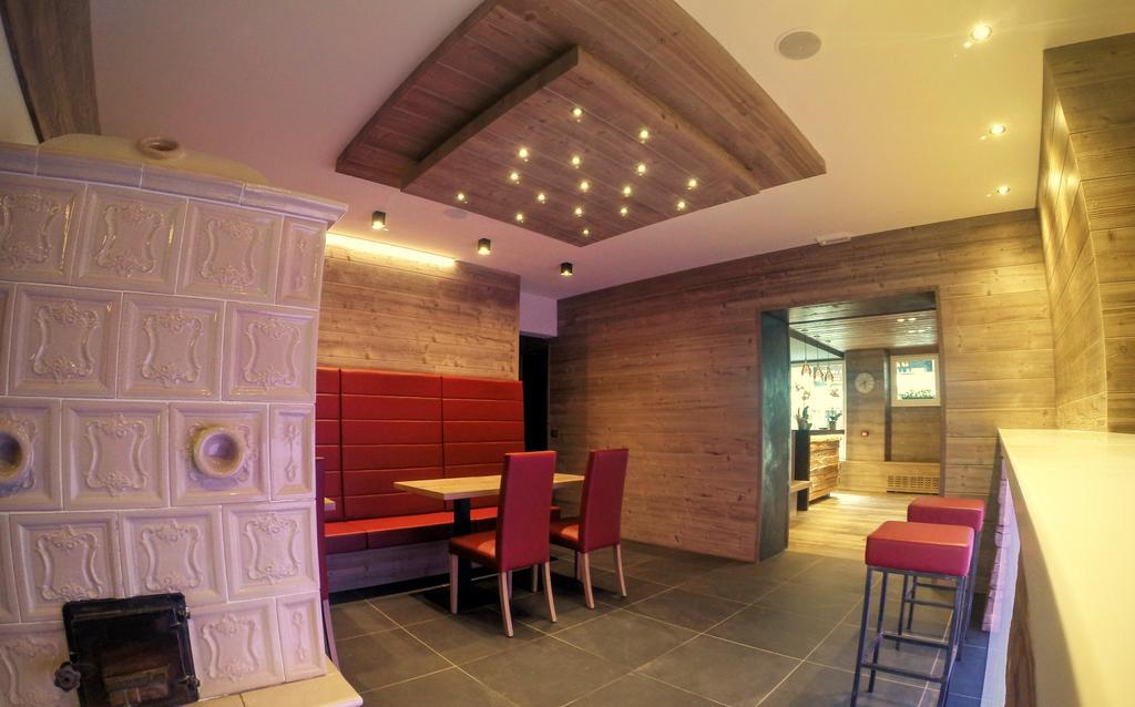 Hotel Garni Arnica ***S Madonna Exterior foto