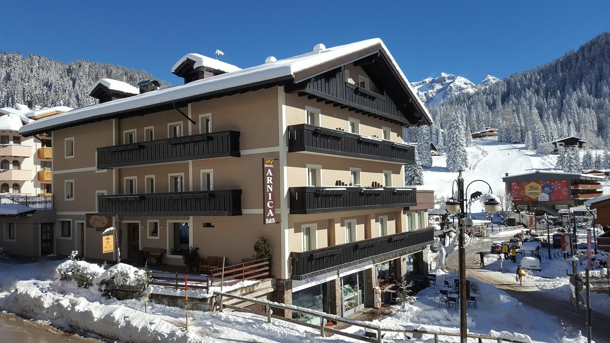 Hotel Garni Arnica ***S Madonna Exterior foto